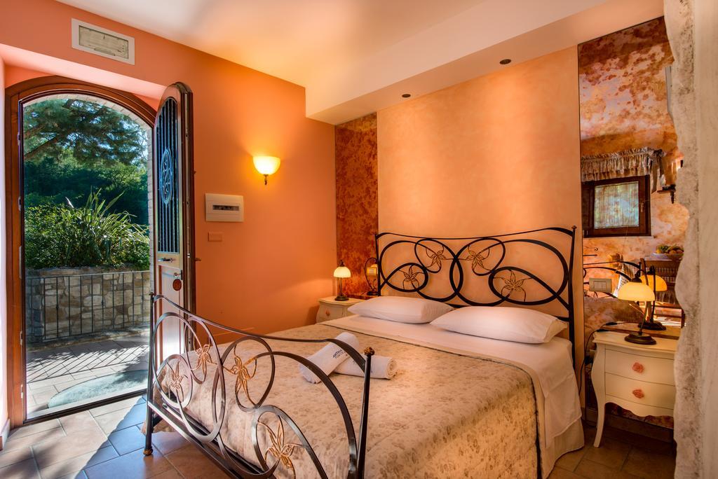 Antica Fonte Guest House Assisi Bagian luar foto